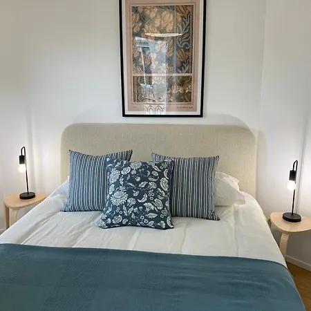 Apartment Le Guillaumont - Amazing 2-bedroom In The Old Town -stayinantibes *