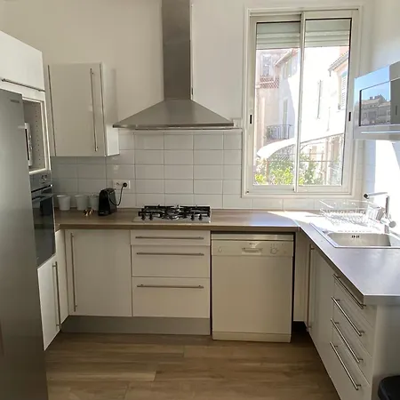 Le Guillaumont - Amazing 2-bedroom In The Old Town -stayinantibes *