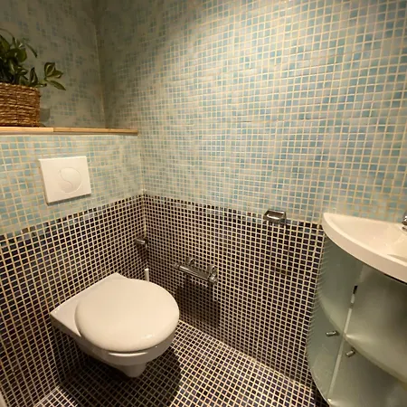 Le Guillaumont - Amazing 2-bedroom In The Old Town -stayinantibes Appartement